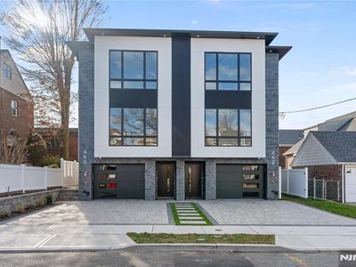 460 Greenmount Ave, Cliffside Park, NJ, 07010