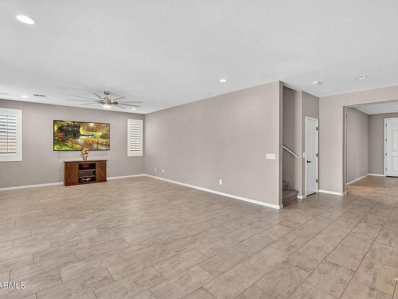 4th image of 3141 N LOMA Vista