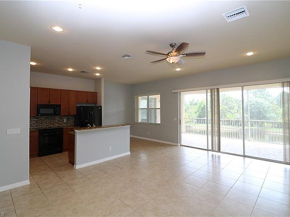 3rd image of 3501 Cherry Blossom Ct Unit 202