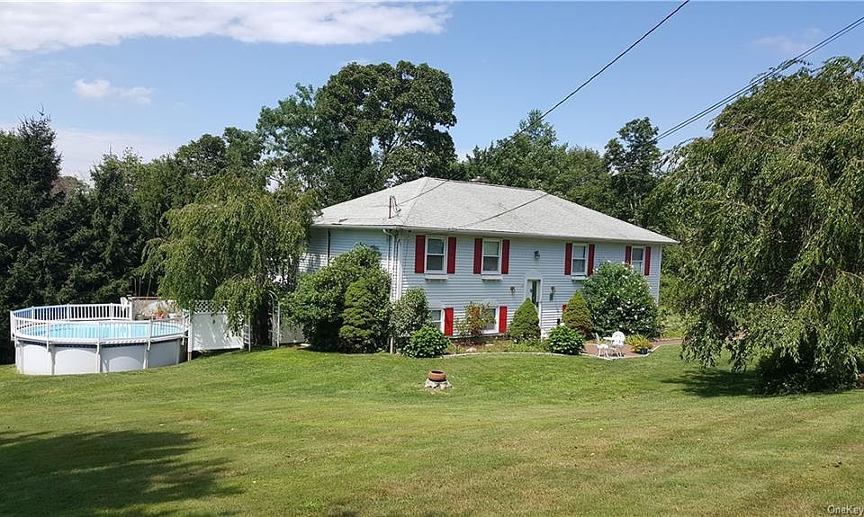 1st image of 25 Rockledge Dr