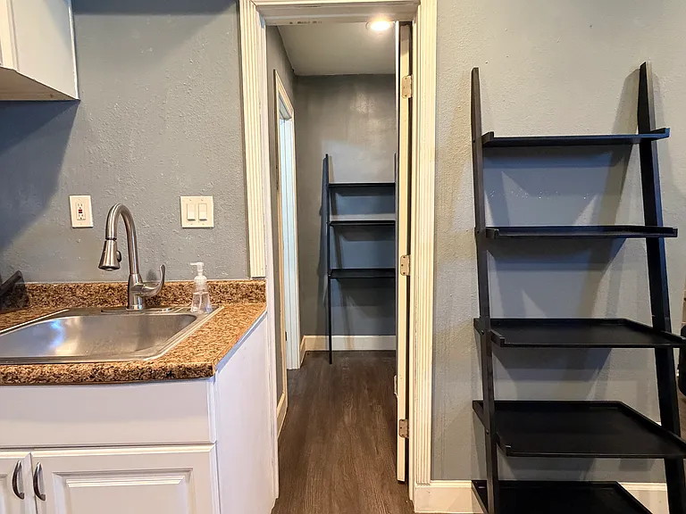 4200 City Terrace Dr — Photo 9