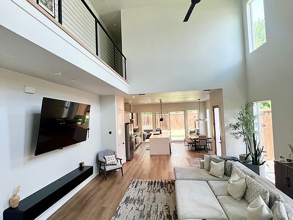 2nd image of 2407 Crossman Ave