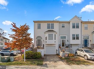 7112 Collinsworth Pl, Frederick, MD 21703
