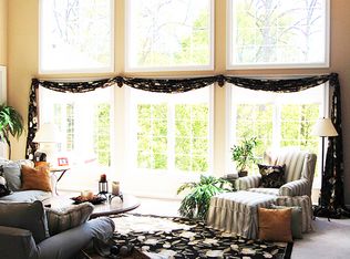 3339 Swan Ridge Ln, Maumee, OH 43537