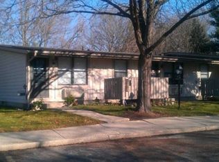 1736 Montgomery Ct APT F, Haslett, MI 48840