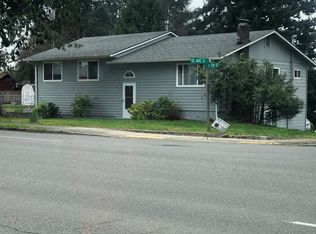 1203 S 128th St, Seattle, WA 98168