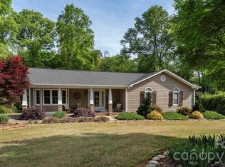 2322 Bearskin Ln, Monroe, NC 28110