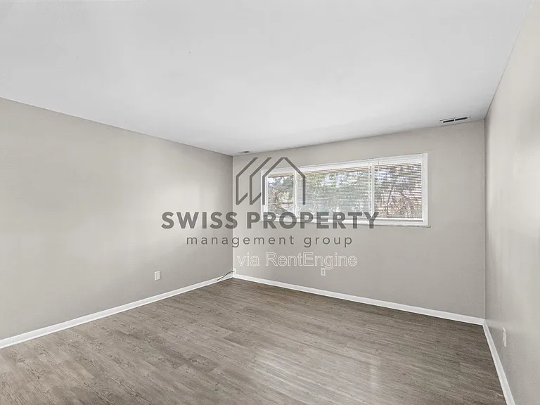 1549 Oakland Park Ave — Photo 19