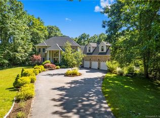 20A Doyle Rd, Waterford, CT 06385