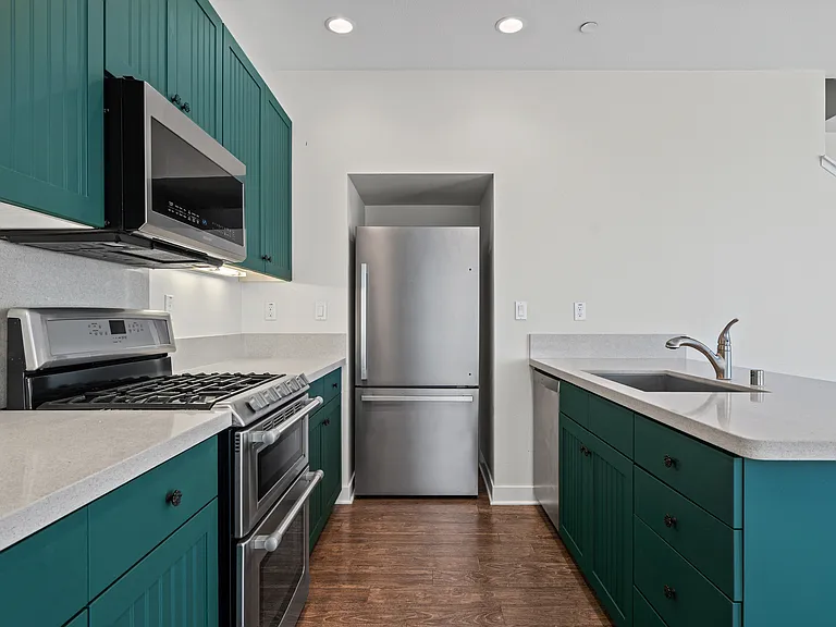438 S Cleveland St S #108 — Photo 24