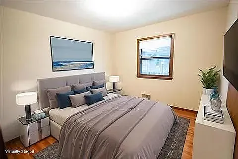 1613 Taylor Ave — Photo 5
