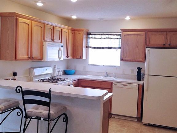 2nd image of 1587 Abercrombie Way