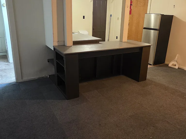 68 Riverside Dr #2 — Photo 3