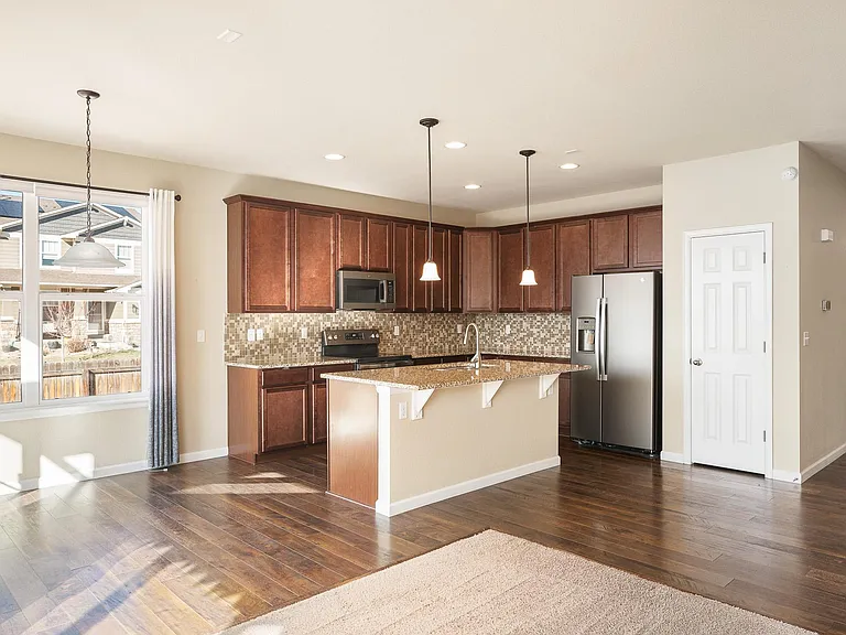 393 Cade St — Photo 4