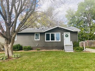 4212 E Madison Ave, Des Moines, IA 50317
