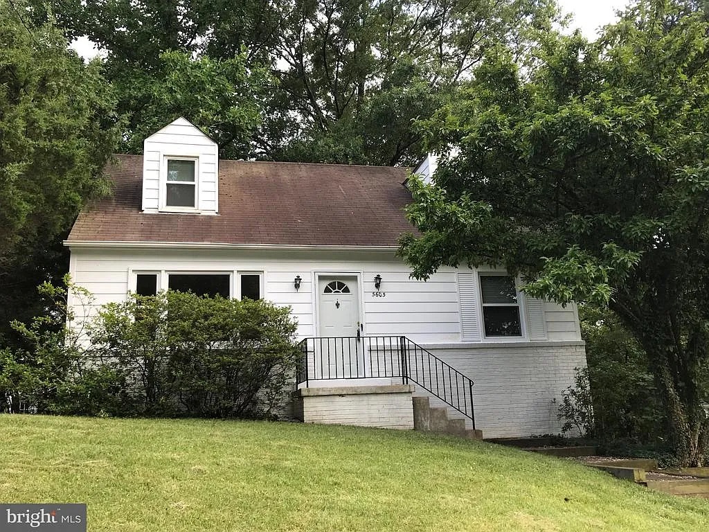 5605 Goucher Dr photo 1