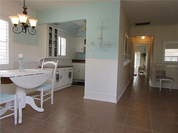 2nd image of 301 Andover Pl #177