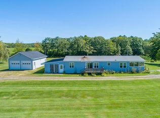305 Webber Pond Rd, Vassalboro, ME 04989