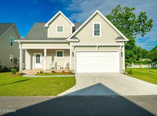 109 Live Oak Cmns, Beaufort, NC 28516