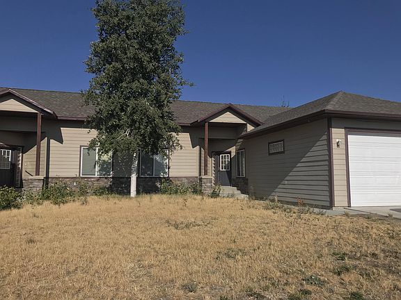 2nd image of 372 Cole Ave