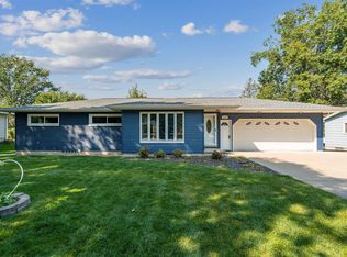 1107 Ridgemont Rd, Waterloo, IA 50701