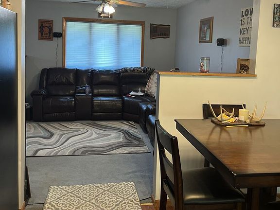 4th image of 113 Hillcrest Ave