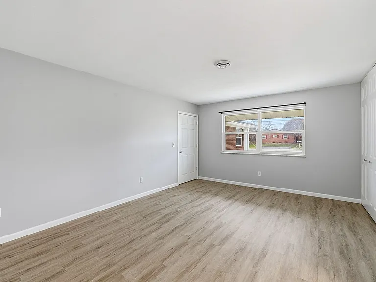 113 Lasalle St #3 — Photo 15