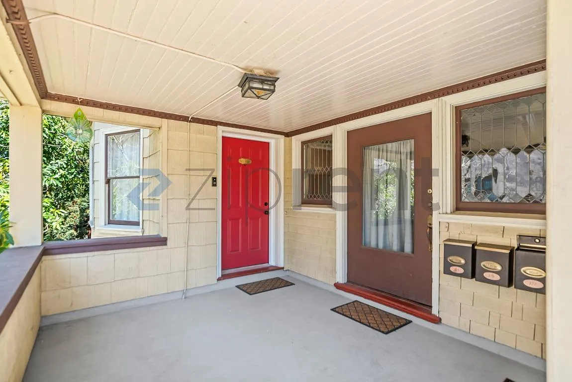 1 bed, 500 sqft, $2,000 — Photo 2