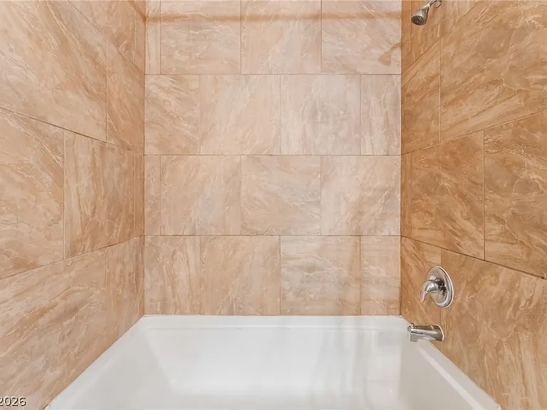 950 Seven Hills Dr #524 — Photo 28