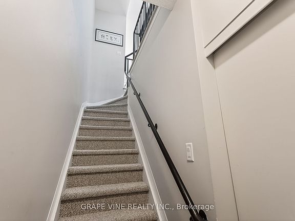 4th image of 795 Montreal Rd #4