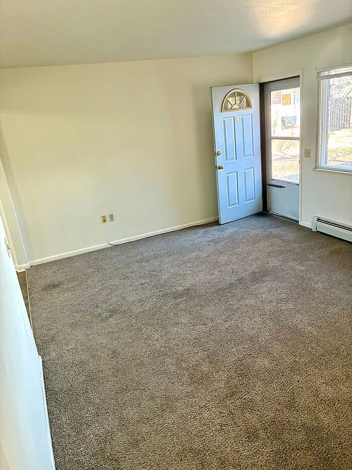 Building Photo - 3605 Idaho St #4