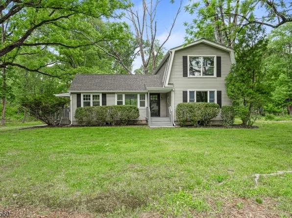 20 Cooper Ln, Chester Twp., NJ 07930