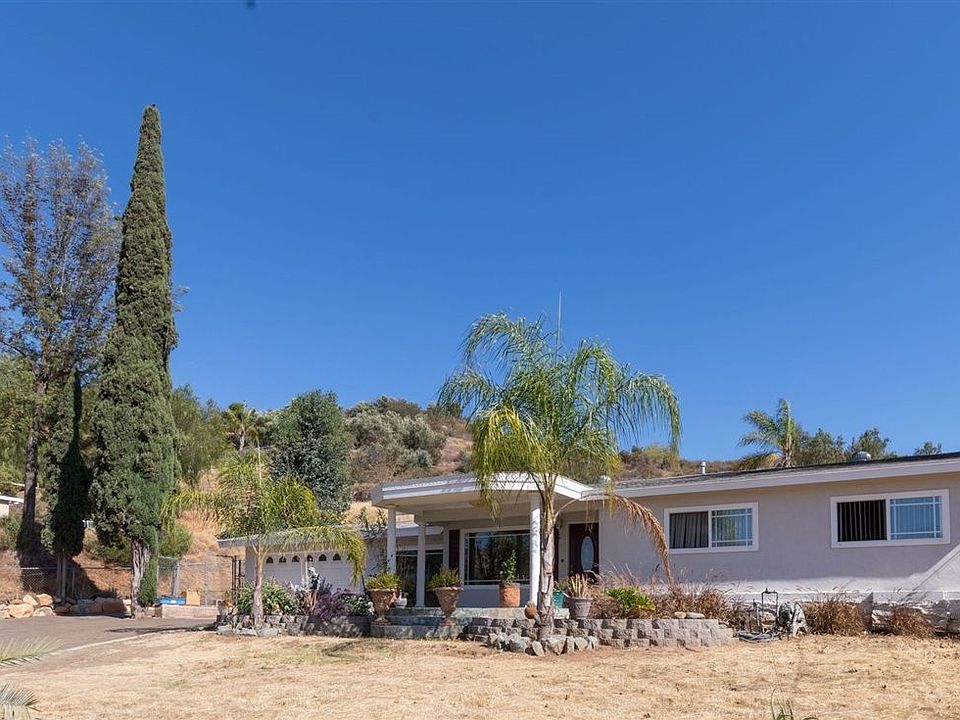 2nd image of 13535 Sunny Ln