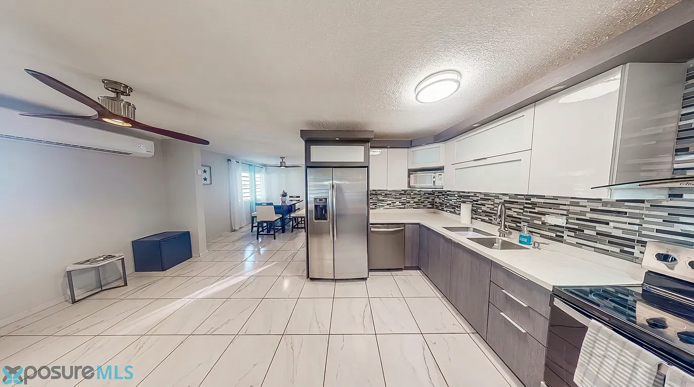 3 bed, 2.0 bath, 1720 sqft, $2,700 — Photo 1