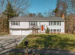 11 Aqueduct Rd, Natick, MA 01760
