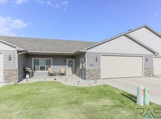 1008 Tanner Ct, Tea, SD 57064