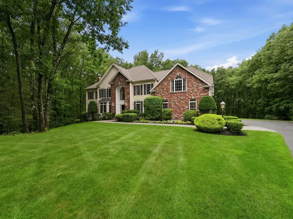 36 Northland Road, Windham, NH 03087
