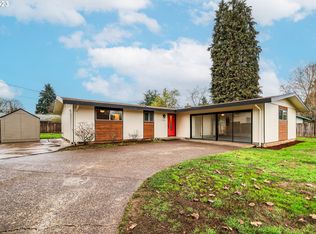 1725 Camelot Ave, Eugene, OR 97404