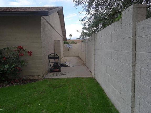 4th image of 4521 E Willow Ave