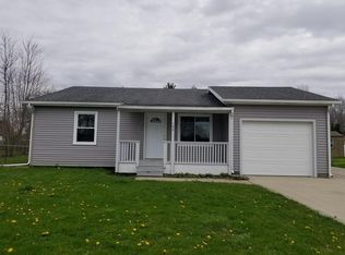 102 Berkshire Rd, London, OH 43140