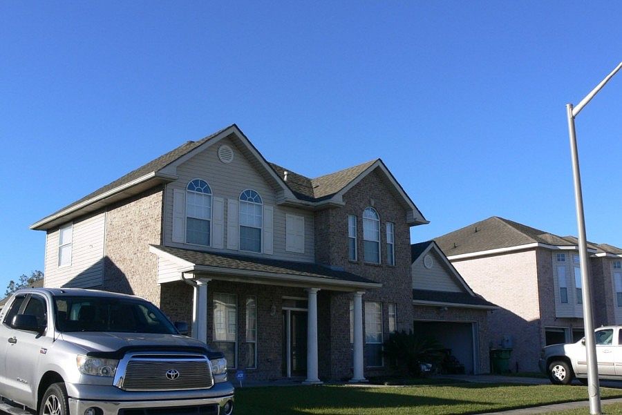 2nd image of 1200 Artesa Dr