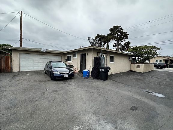 3rd image of 2563 Sastre Ave