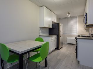 1310 E Hyde Park Blvd #13142, Chicago, IL 60615