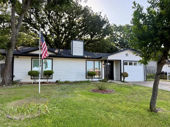 4804 Lemondrop Ct, Arlington, TX 76017