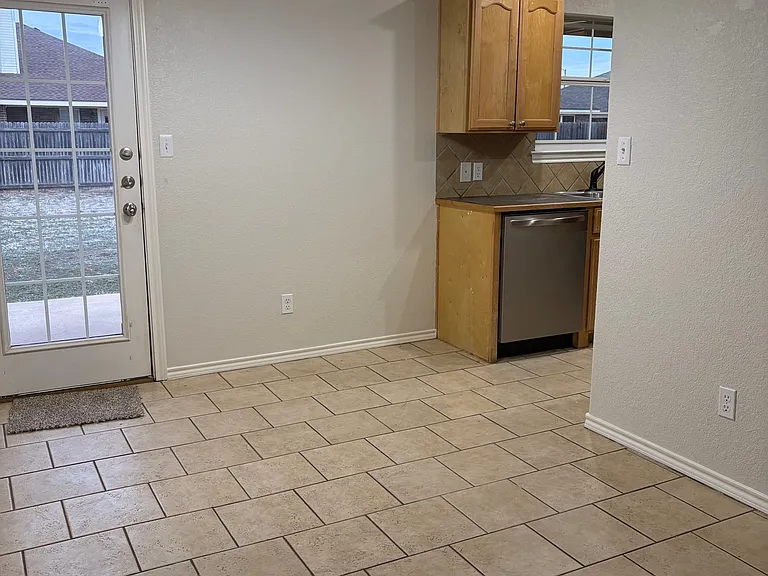 210 Sugarloaf Ave — Photo 11