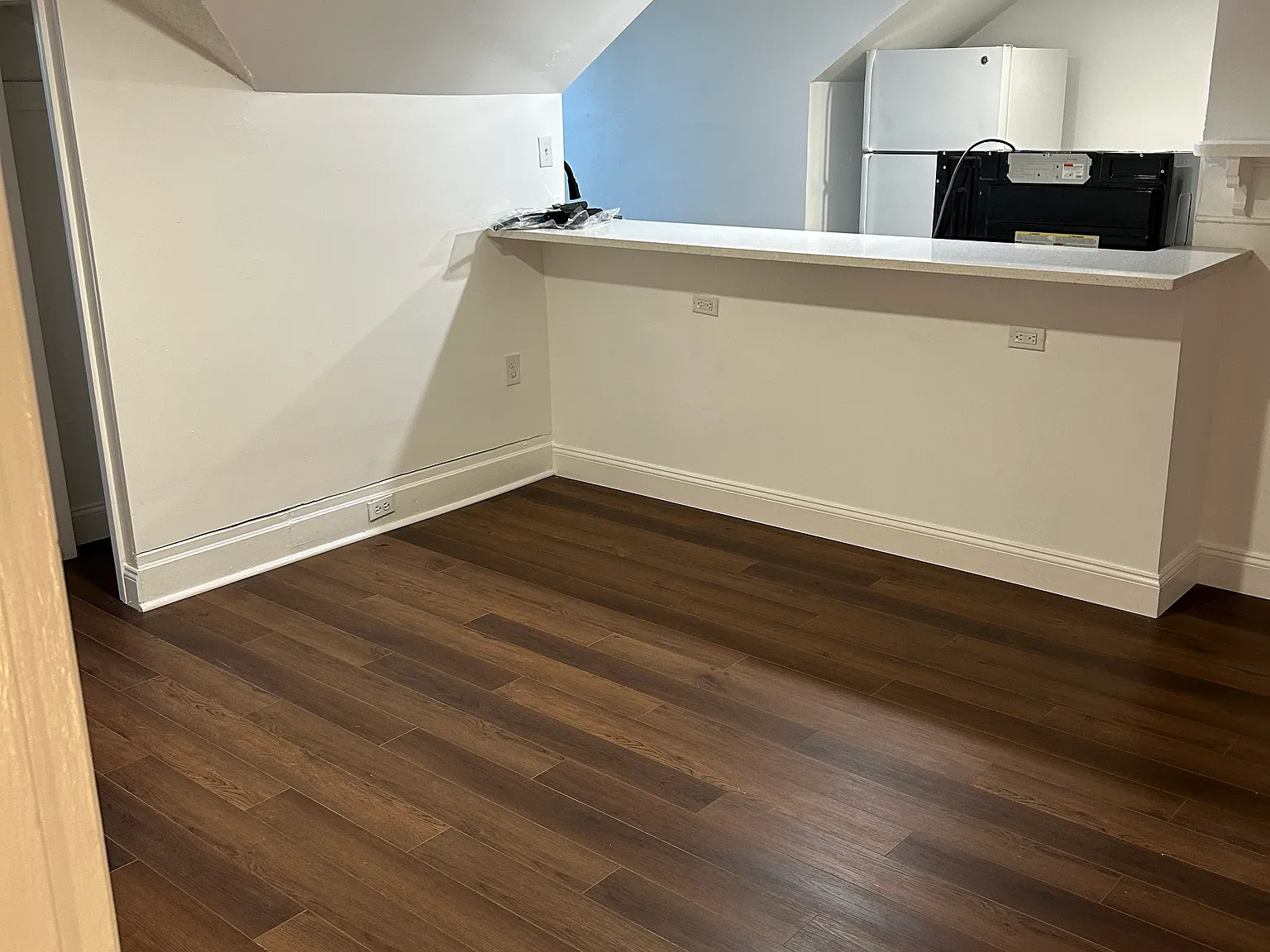2 bed, 900 sqft, $1,170 — Photo 2