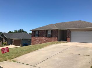 1407 W Parkview St, Ozark, MO 65721
