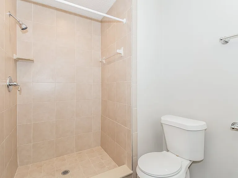 606 Charles Pinckney St — Photo 12