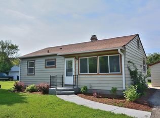 3721 E Becker Rd, Oak Creek, WI 53154