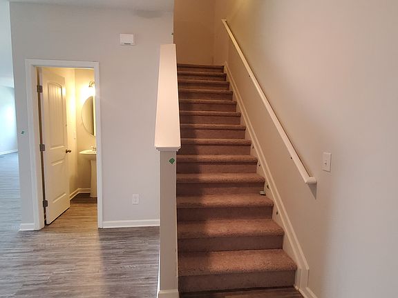 2nd image of 355 Aimes Dr